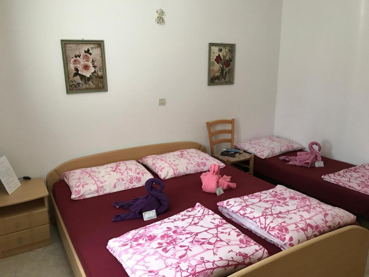 Pension Nina Umag Exteriör bild